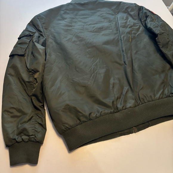 Alpha Industries style (smoke rise) Olive Bomber Jacket with Patches - Picture 3 of 10